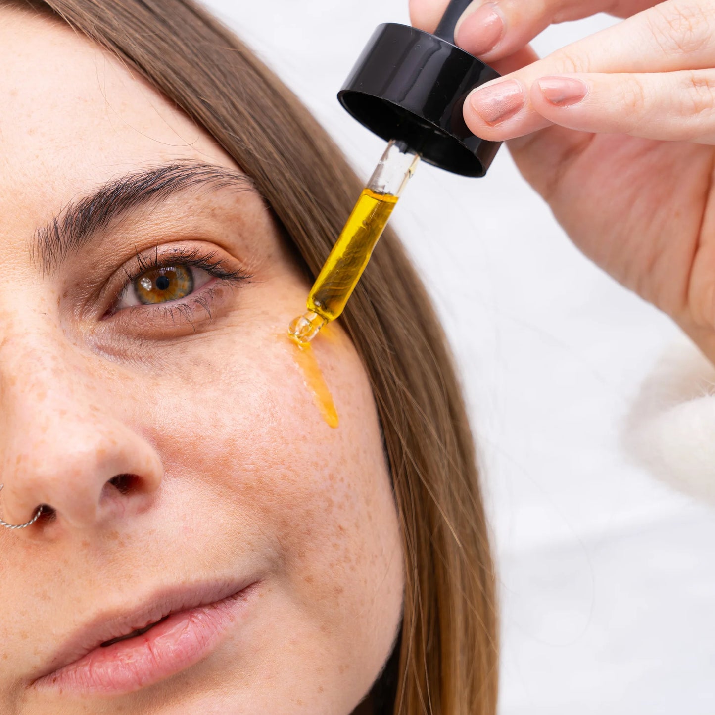 Olio viso al CBD