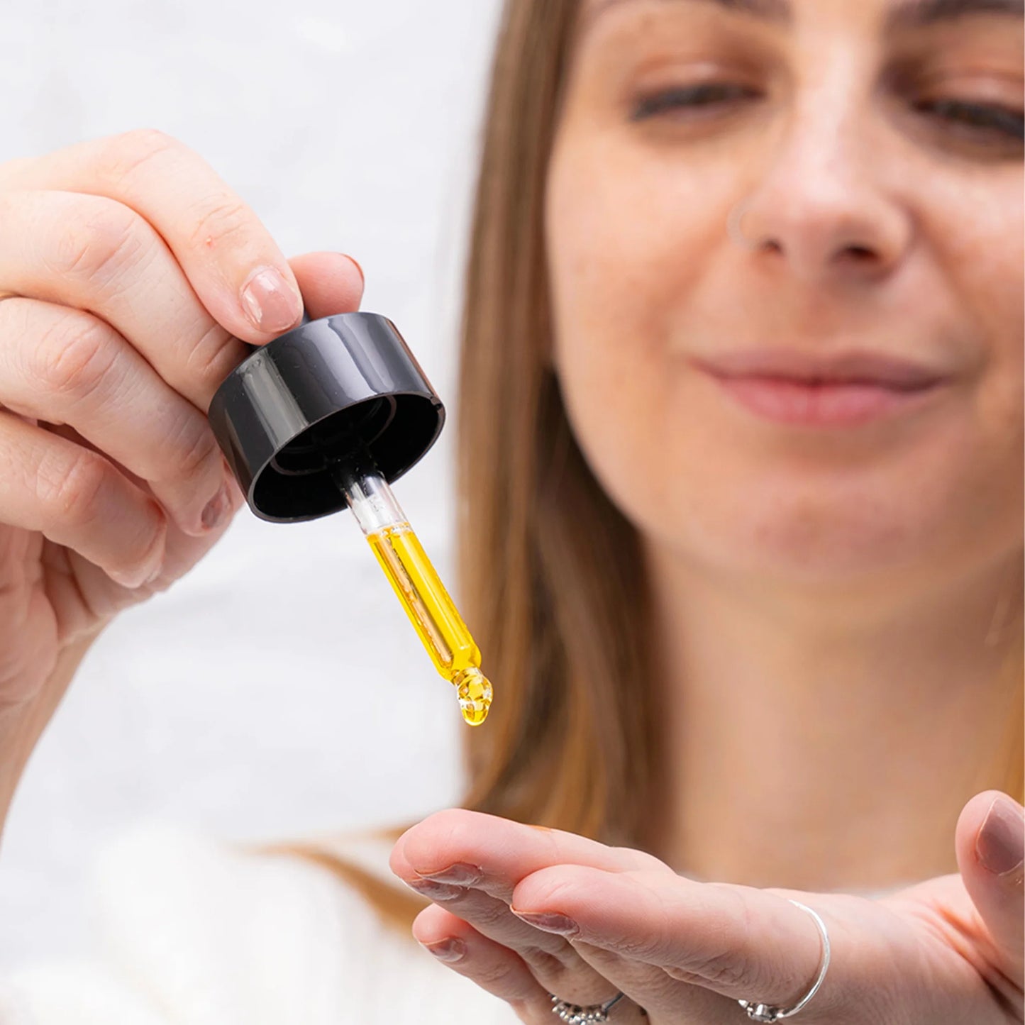 Olio viso al CBD