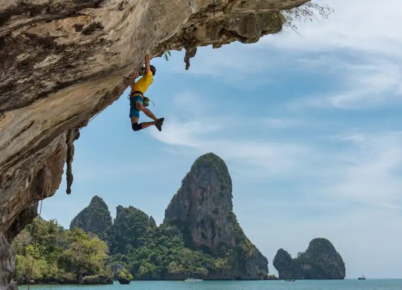 CBD e Arrampicata su roccia: benefici, uso e precauzioni